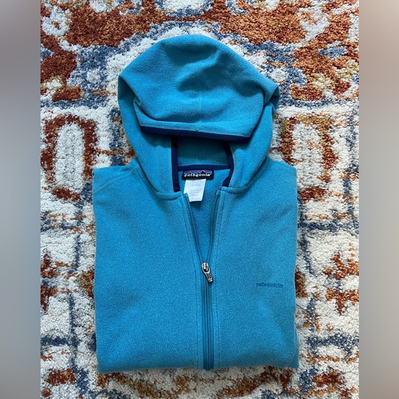 Patagonia- Woman’s L- Full Zip Blue Sweater - Picture 5 of 8